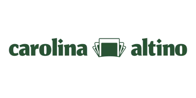 Logo da profissional Carolina Altino, cliente da A Estranhamente