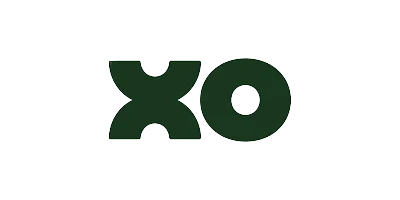 Logo da empresa XO, cliente da A Estranhamente